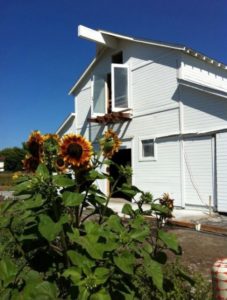 Tierra Vegetable's White Barn