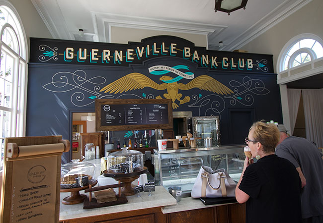 Guerneville Bank Club featuring Chile Pies and Nimble and Finn's Ice Cream. Photo Heather Irwin