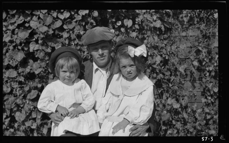Jack London and his two daughters, Joan and Becky, in 1905. (California State Parks)