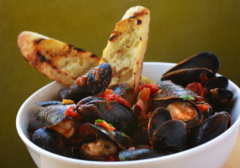 Prince Edward Island Steamed Mussels with chorizo, in a sofrito sauce at the Fig Cafe in Glen Ellen. (Photo by John Burgess/The Press Democrat) fi