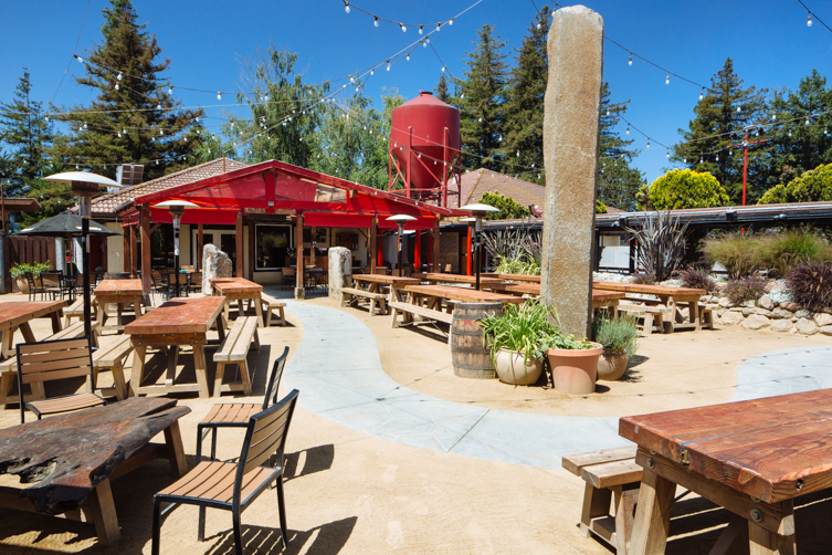 Lagunitas Brewery outdoor patio (Lagunitas)
