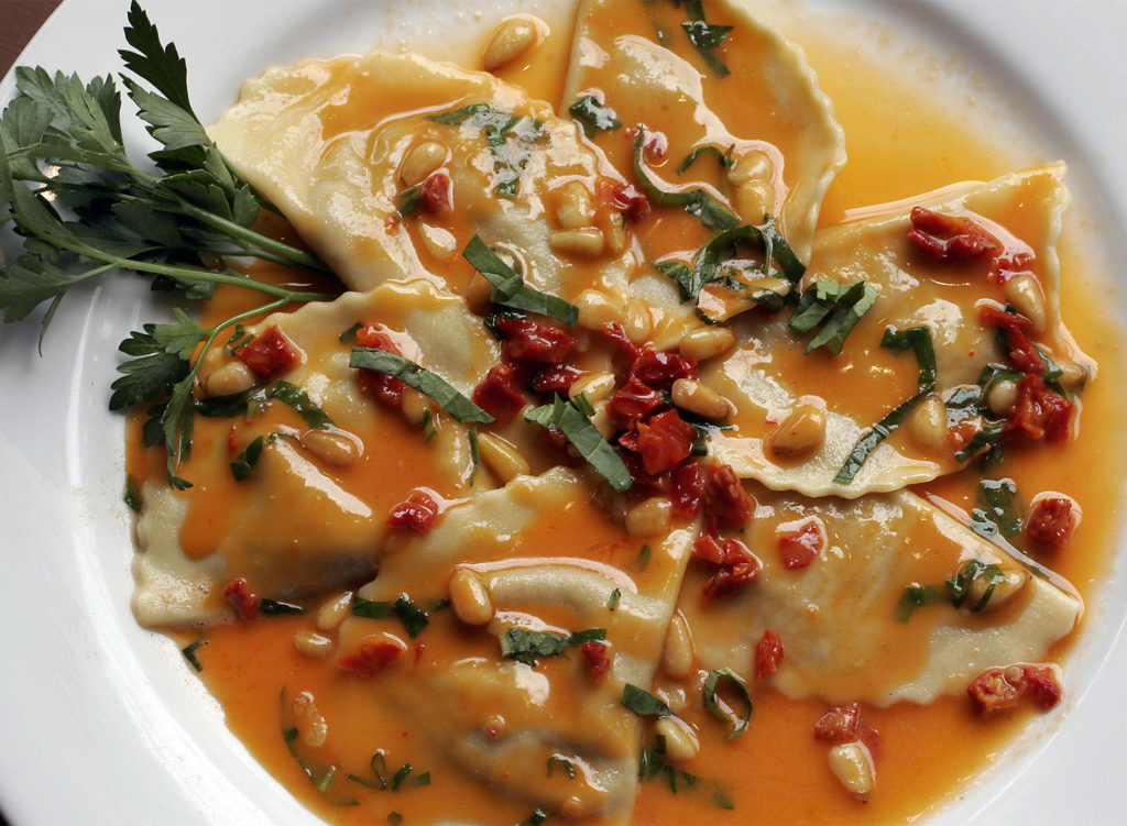 ITALY, Cucina Paradiso, Petaluma: Ravioli di anatra.