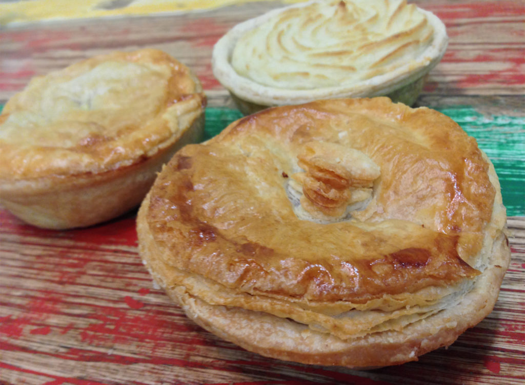 NEW ZEALAND, BurtoNZ Bakery in Windsor: Hand pies. Heather Irwin/PD