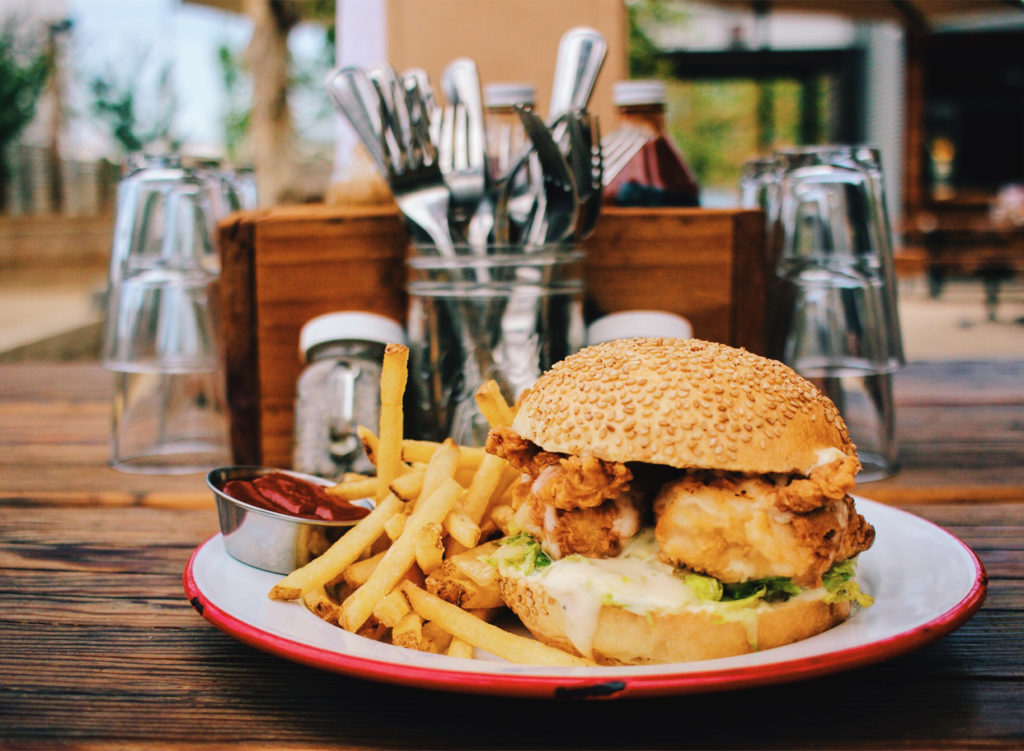 Late night chicken sandwich at Brewsters in Petaluma. Copyright 2017 anathea meade. All rights reserved.