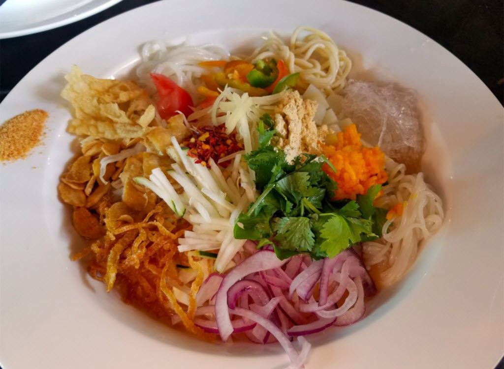 BURMA (Myanmar), Best of Burma in Santa Rosa: Rainbow Salad. heather irwin/PD