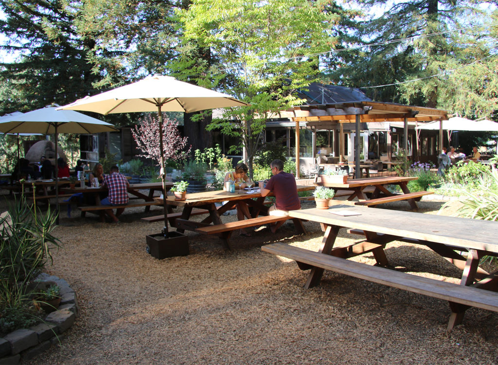 Exterior tasting lounge at Russian River Vineyards in Forestville. Heather Irwin/PD