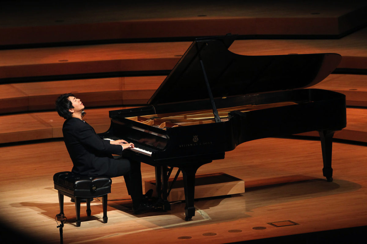 12/30/2012: B7: 9/30/2012: A1: INAUGURAL PERFORMANCE: Internationally acclaimed Chinese pianist Lang Lang took the stage before a crowd of 3,400 on opening night at the Joan and Sanford I. Weill Hall at the Green Music Center. PC: International acclaimed pianist Lang Lang performed on opening night at the Joan and Sanford J. Weill Hall on the Sonoma State University campus on Saturday night, Sept. 29, 2012.