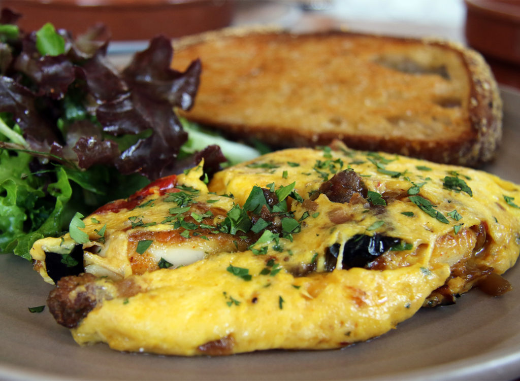 Hangtown fry at Pearl restaurant in Petaluma. heather irwin/PD