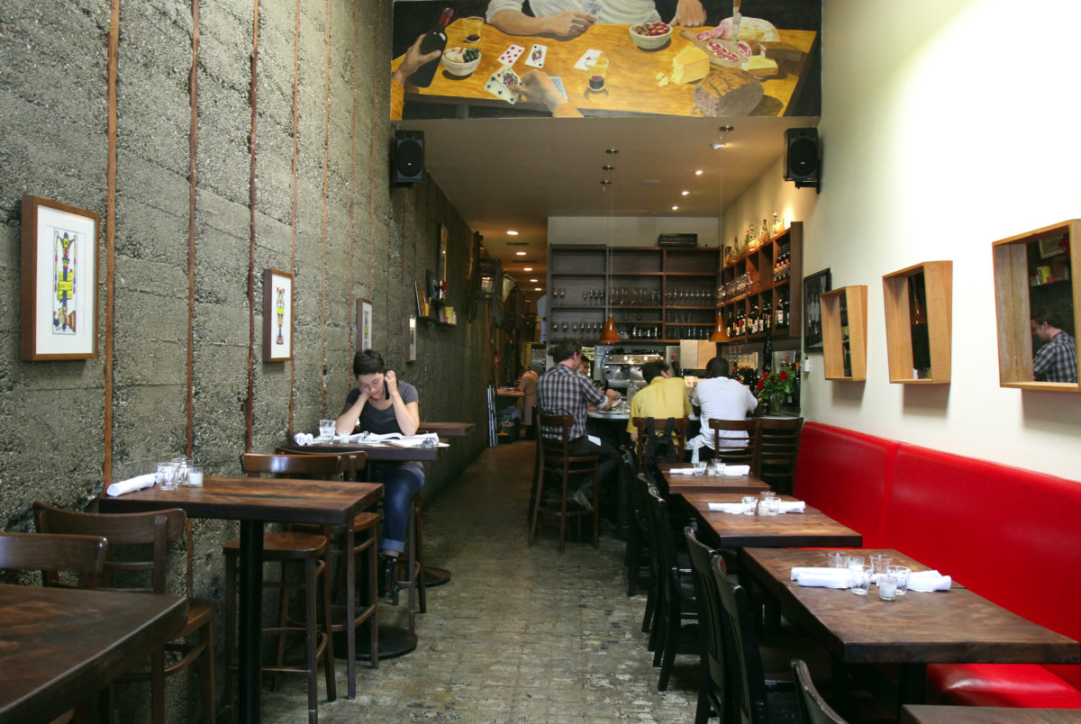 Scopa: Ari Rosen’s weensy Italian bistro was a favorite industry hangout as well as a commercial and critical success, but concurrently operating the larger Campo Fina just down the street proved too much, and Rosen and his wife consolidated. Replaced by Duke’s Common.