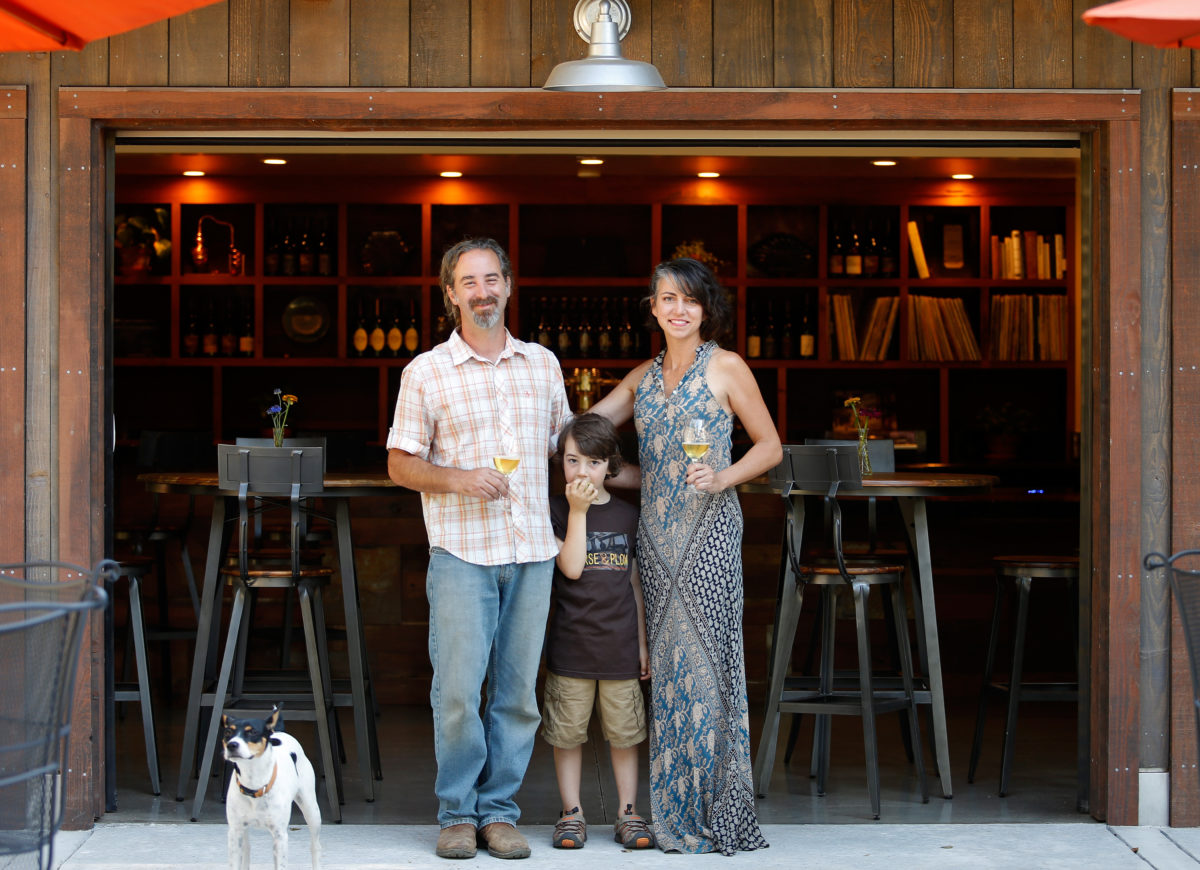 18 Best DogFriendly Wineries in Sonoma County Sonoma Magazine