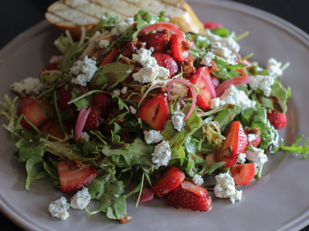 Strawberry salad at Down to Earth Cafe in Cotati. (Heather Irwin/Sonoma Magazine)