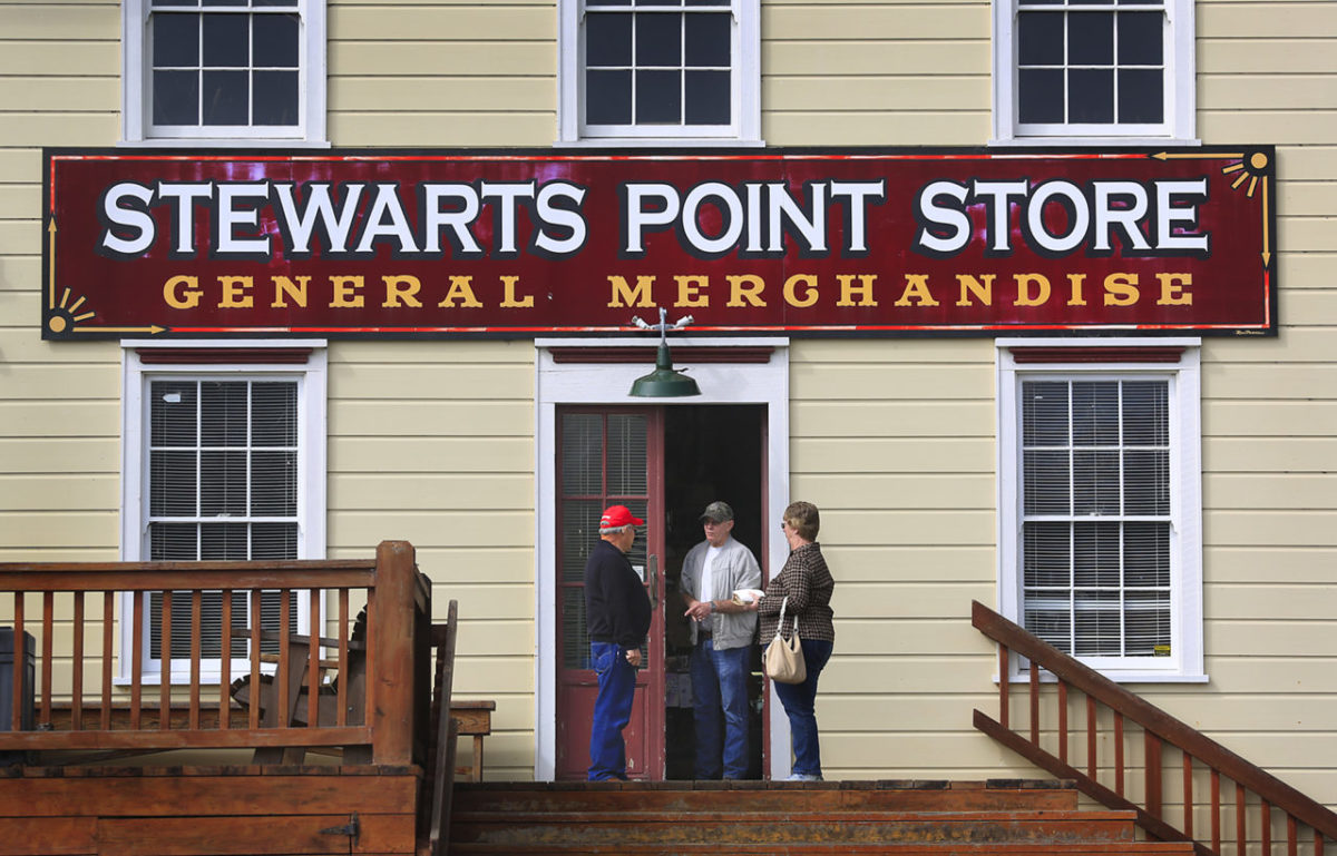 3/17/2013:T1: Richardson, middle, talks with Rod Ferguson and his wife, Judy. PC: Chet Richardson, middle, talks with friend and Pt. Arena High School classmate Rod Ferguson and wife Judy, at Stewarts Point Store, Wednesday March 13, 2013 on the Sonoma coast. (Kent Porter / Press Democrat) 2013
