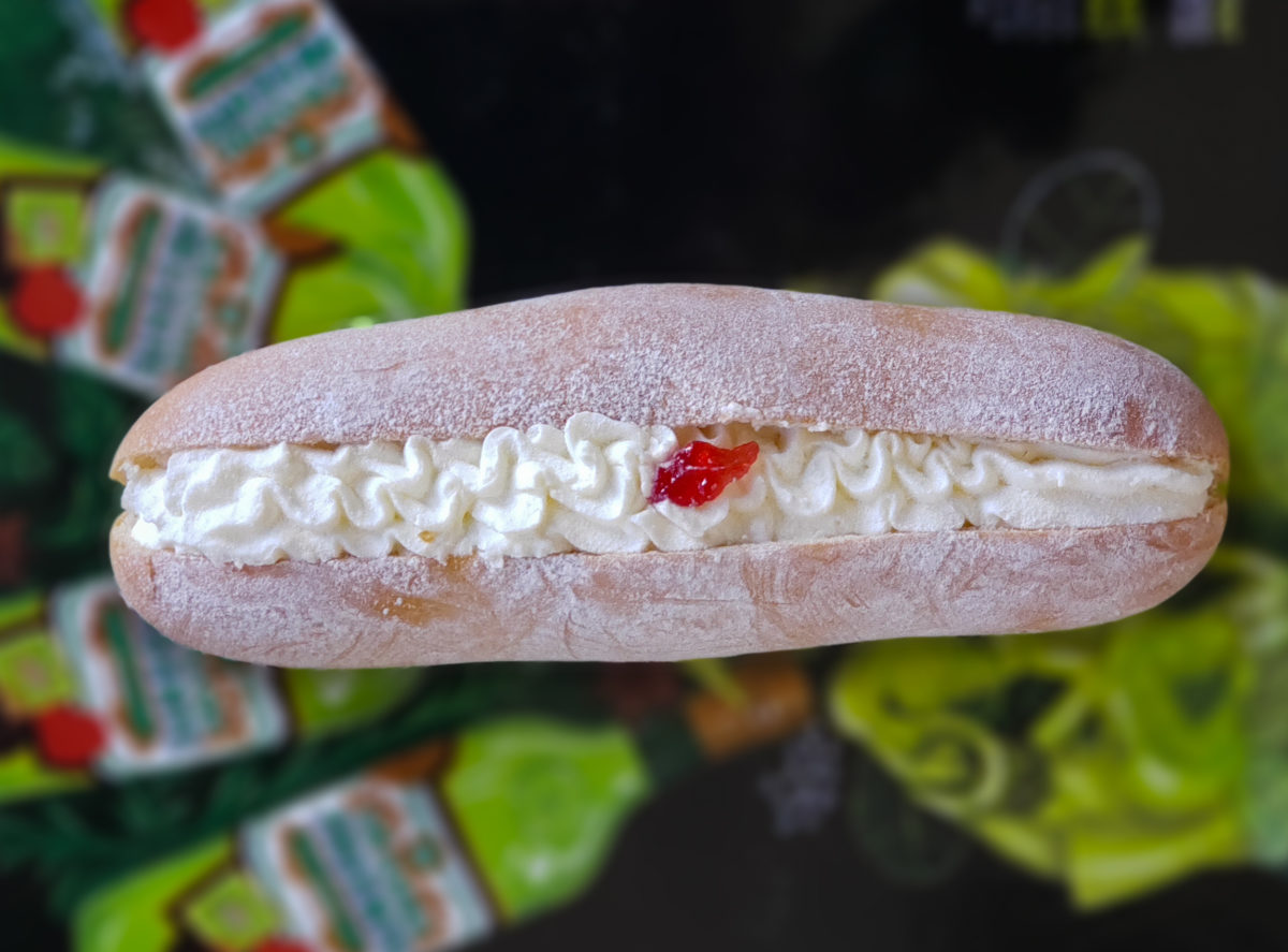 New Zealand Donut with raspberry and cream from BurtoNZ Bakery in Windsor. Heather Irwin/PD