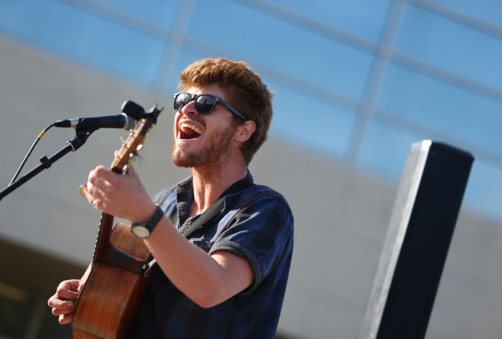 5/9/2014:D8: Marty O'Reilly, of Marty O'Reilly and the Old Soul Orchestra, performs during this week's Wednesday Night Market, in downtow PC: Marty O'Reilly, of Marty O'Reilly and the Old Soul Orchestra, performs during the Wednesday Night Market, in downtown Santa Rosa on Wednesday, May 7, 2014. (Christopher Chung/ The Press Democrat)