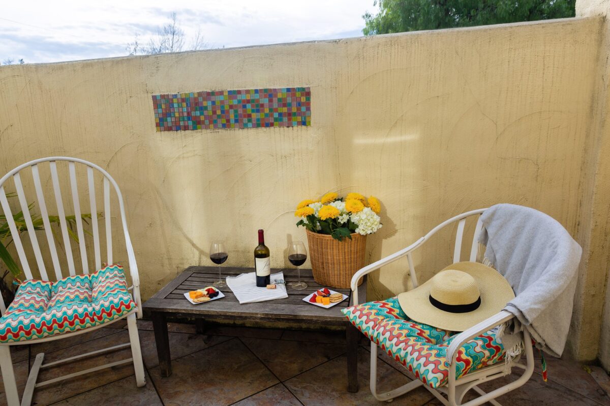 A patio at Sonoma Creek Inn in Sonoma. (Courtesy Sonoma Creek Inn)