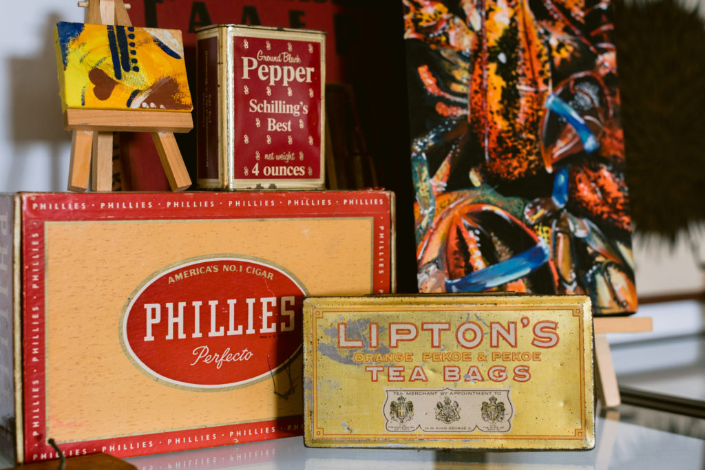 Most of MelissaÕs collected trinkets are vintage finds from her mom. Her mom was interested in collecting ÒeverydayÓ vintage items such as medicine and culinary containers.