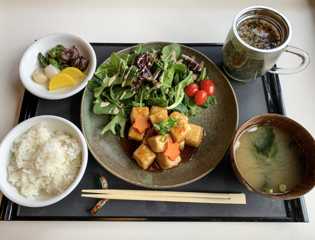Tofu Teriyaki Teishoku (Bento Box) from Asahi Sushi in Healdsburg. (Nobuyuki Asahi)