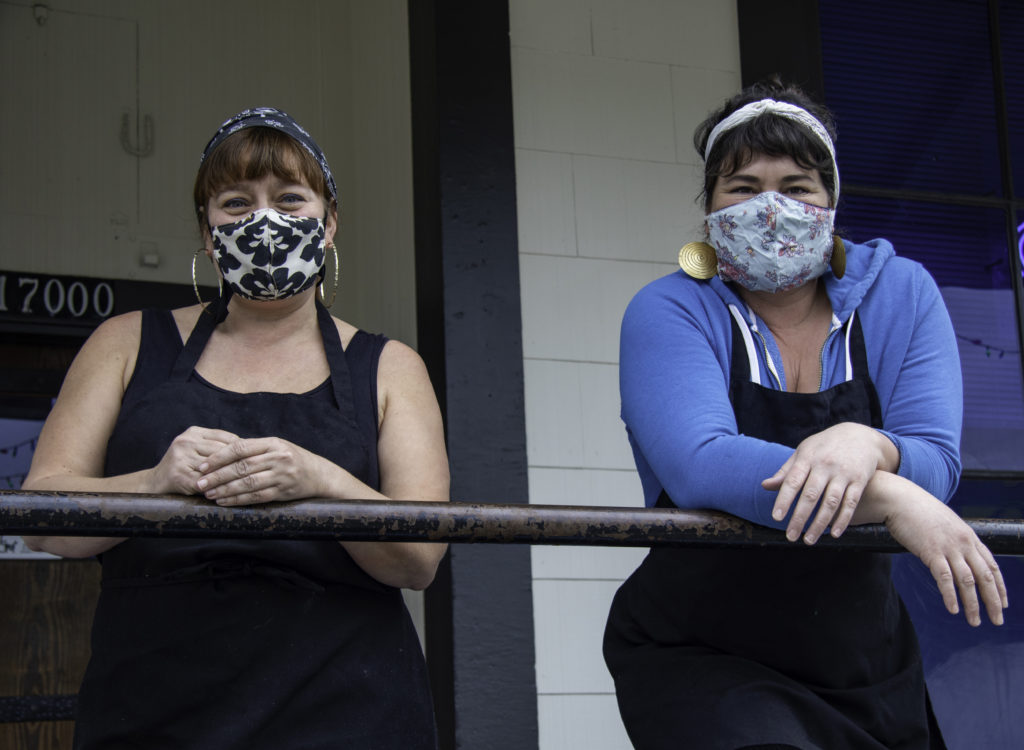 Holly and Tali at the Casino Bar & Grill. (Heather Irwin / Sonoma Magazine)