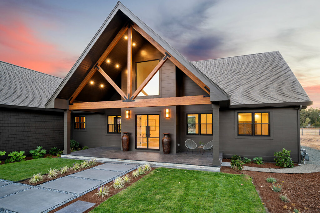 Only for use in Pueblo Avenue story. 