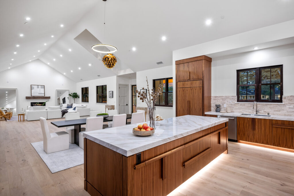 Only for use in Pueblo Avenue story. 