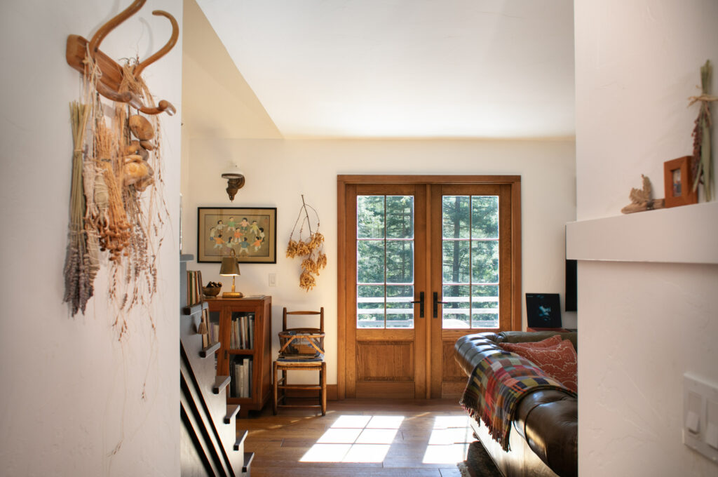 Living room. (Eileen Roche)