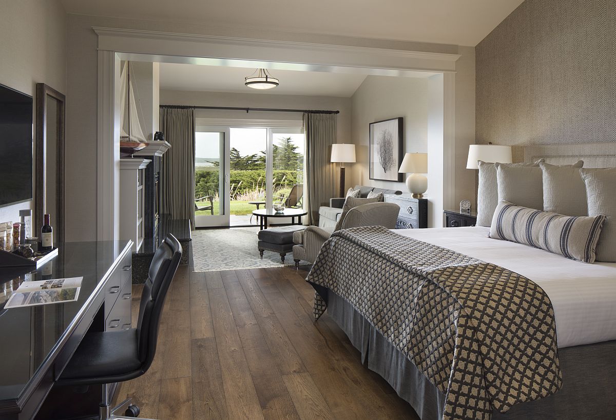 The Ocean Club Suite at The Lodge at Bodega Bay. (Paul Dyer/The Lodge at Bodega Bay)