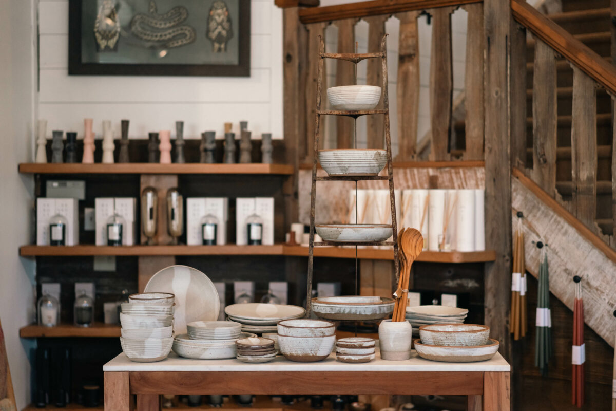 The Study Club offers an aspirational selection of contemporary women’s clothing in soft, neutral tones and luxe fabrics, as well as artisan housewares, jewelry and accessories. (The Study Club)