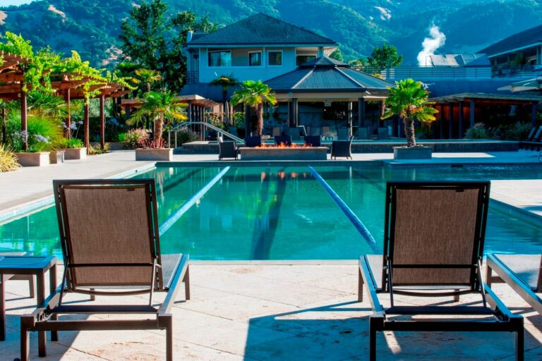 The pool at Calistoga Spa Hot Springs in Calistoga. (Courtesy Calistoga Spa Hot Springs)