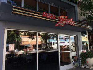 Cafe Zazzle has closed. (Photo: Yelp, Andrew D.)