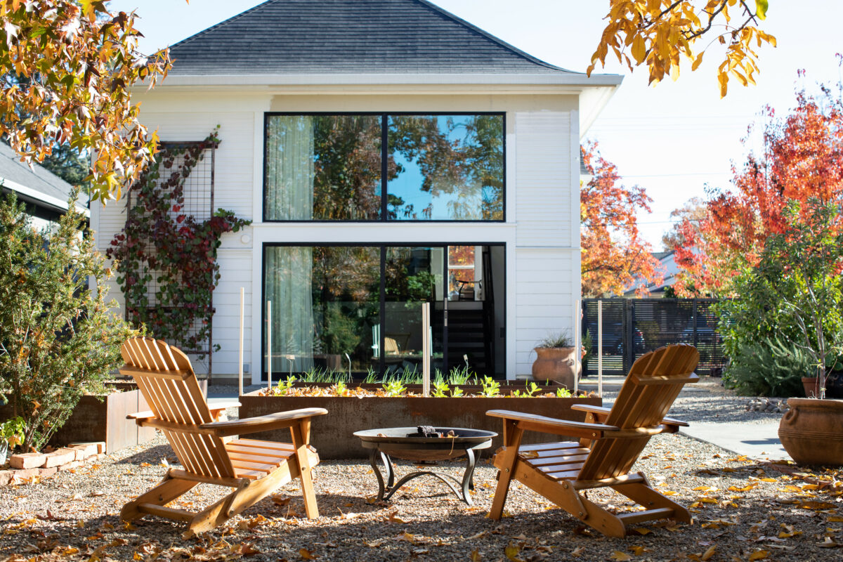 The quality of light from the windows really makes this Healdsburg home its owners say. (Eileen Roche)