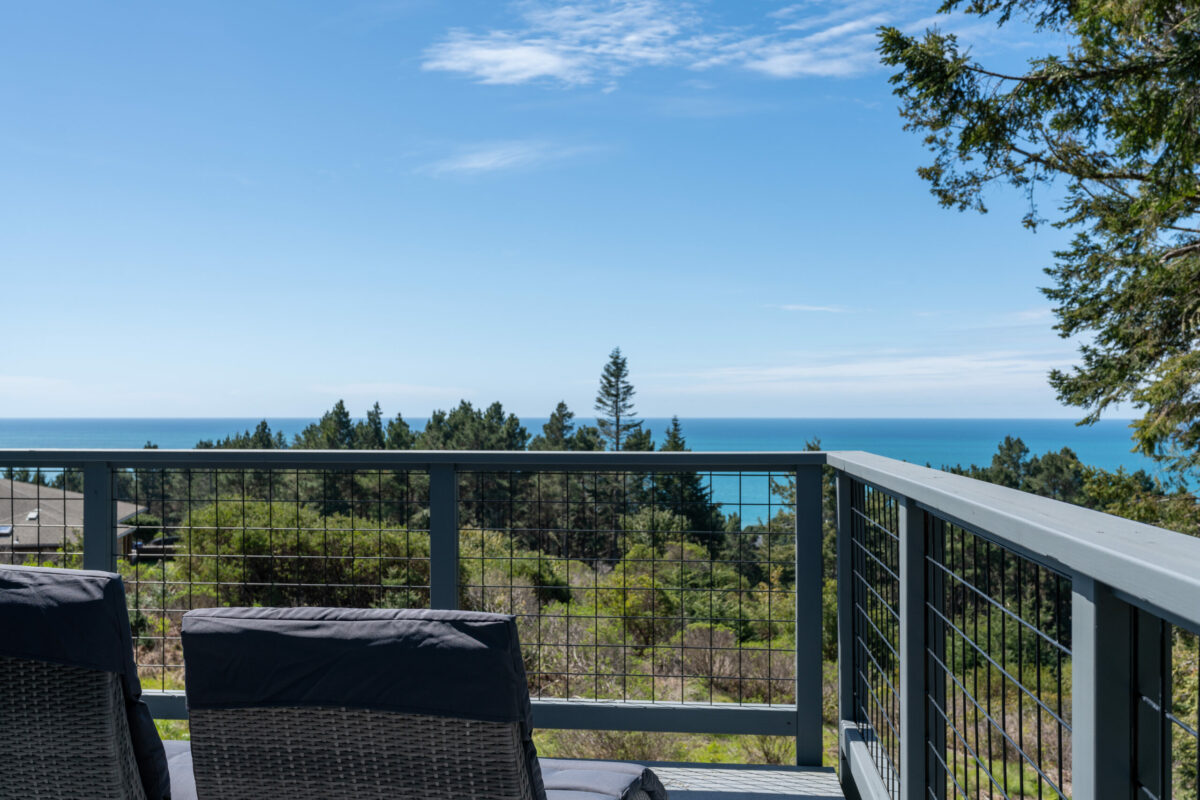 The home has two levels of balconies. (Bill Oxford Photography)