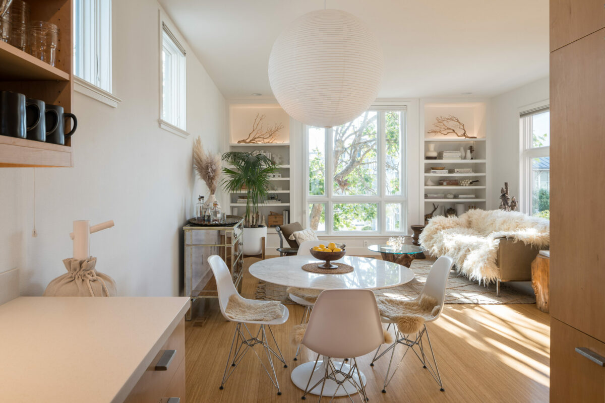 Eating area in the great room. (Adam Potts)