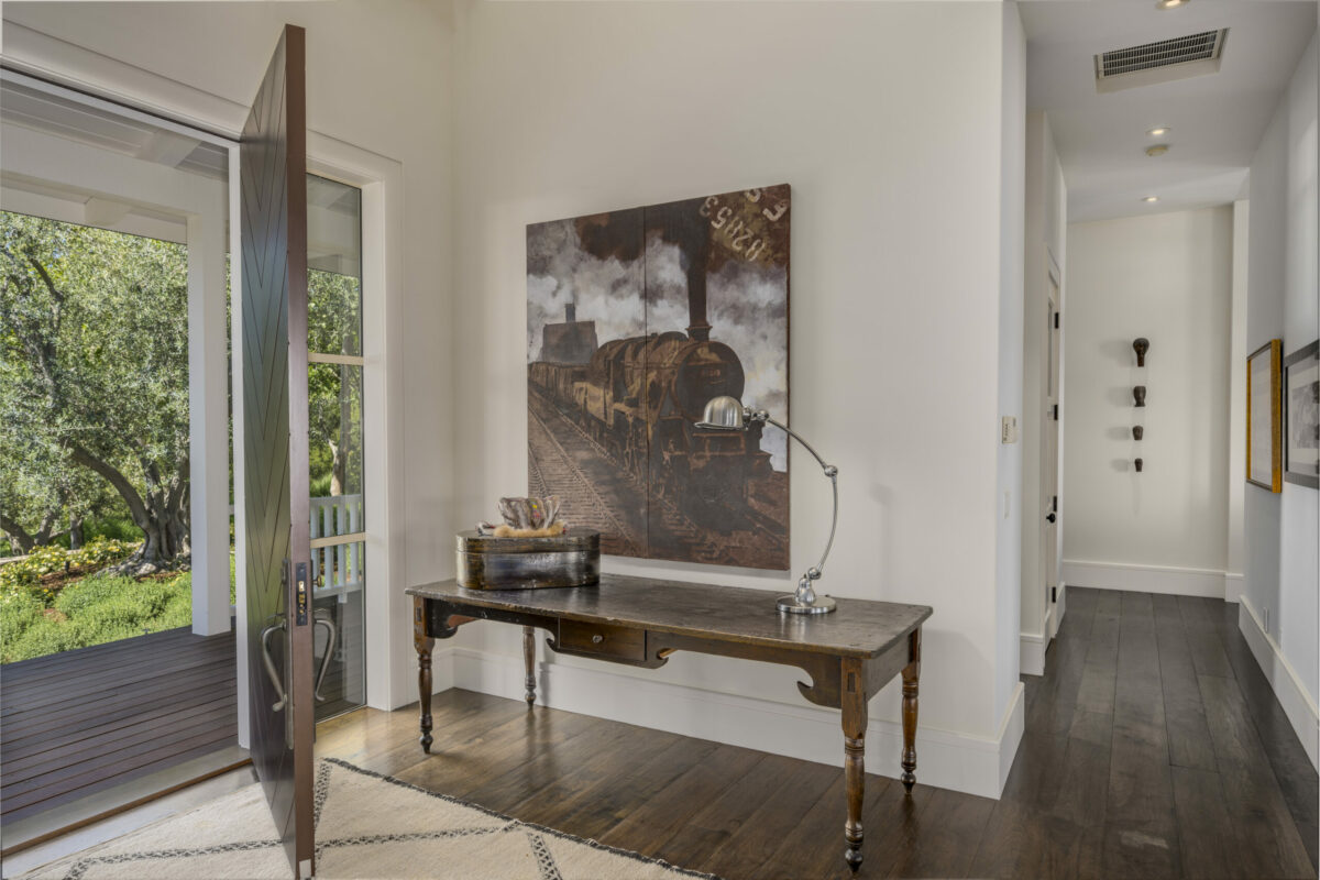 The entryway. (Paul Rollins / Sotheby's International Realty)