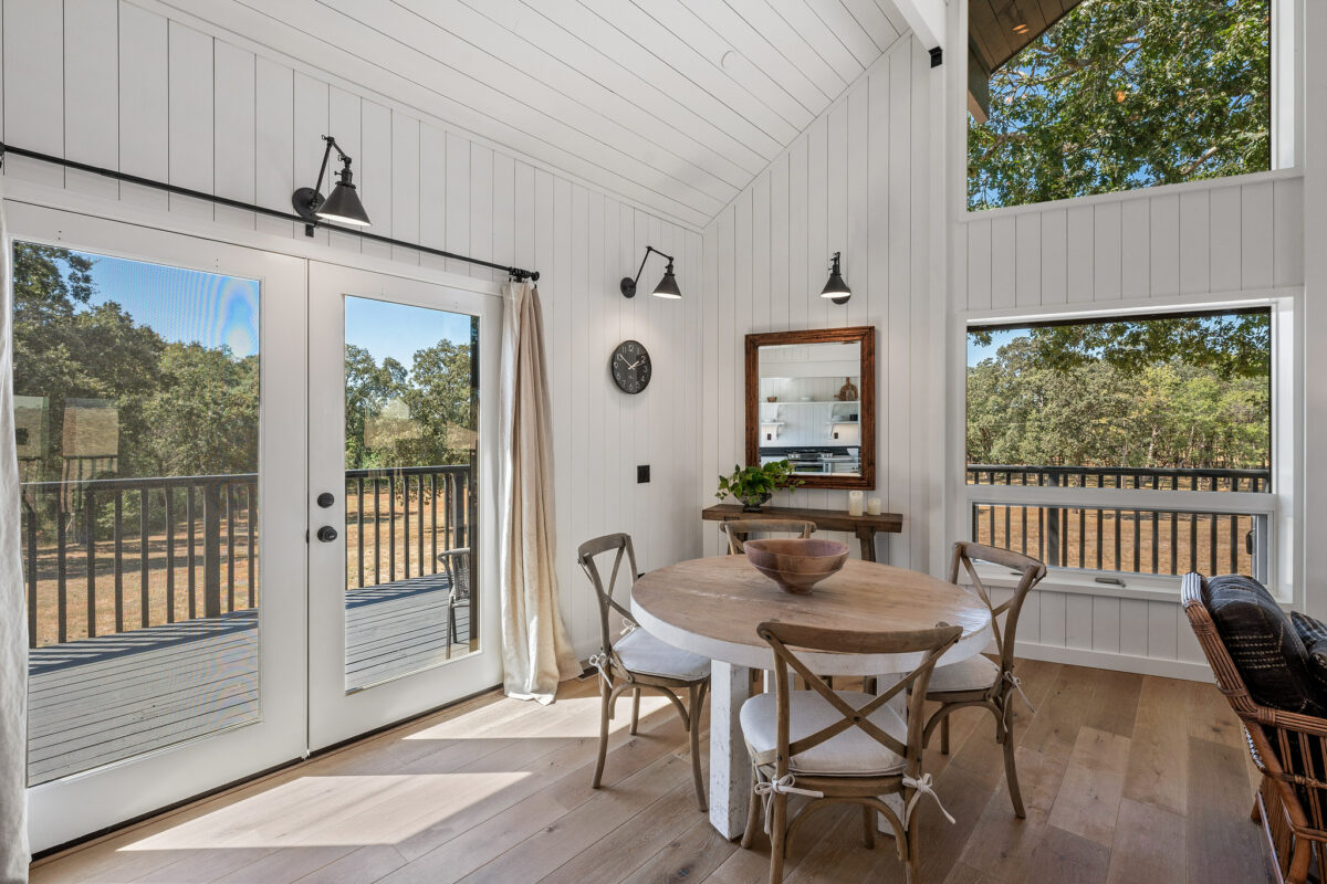 Views in the eating area. (Open Homes Photography)