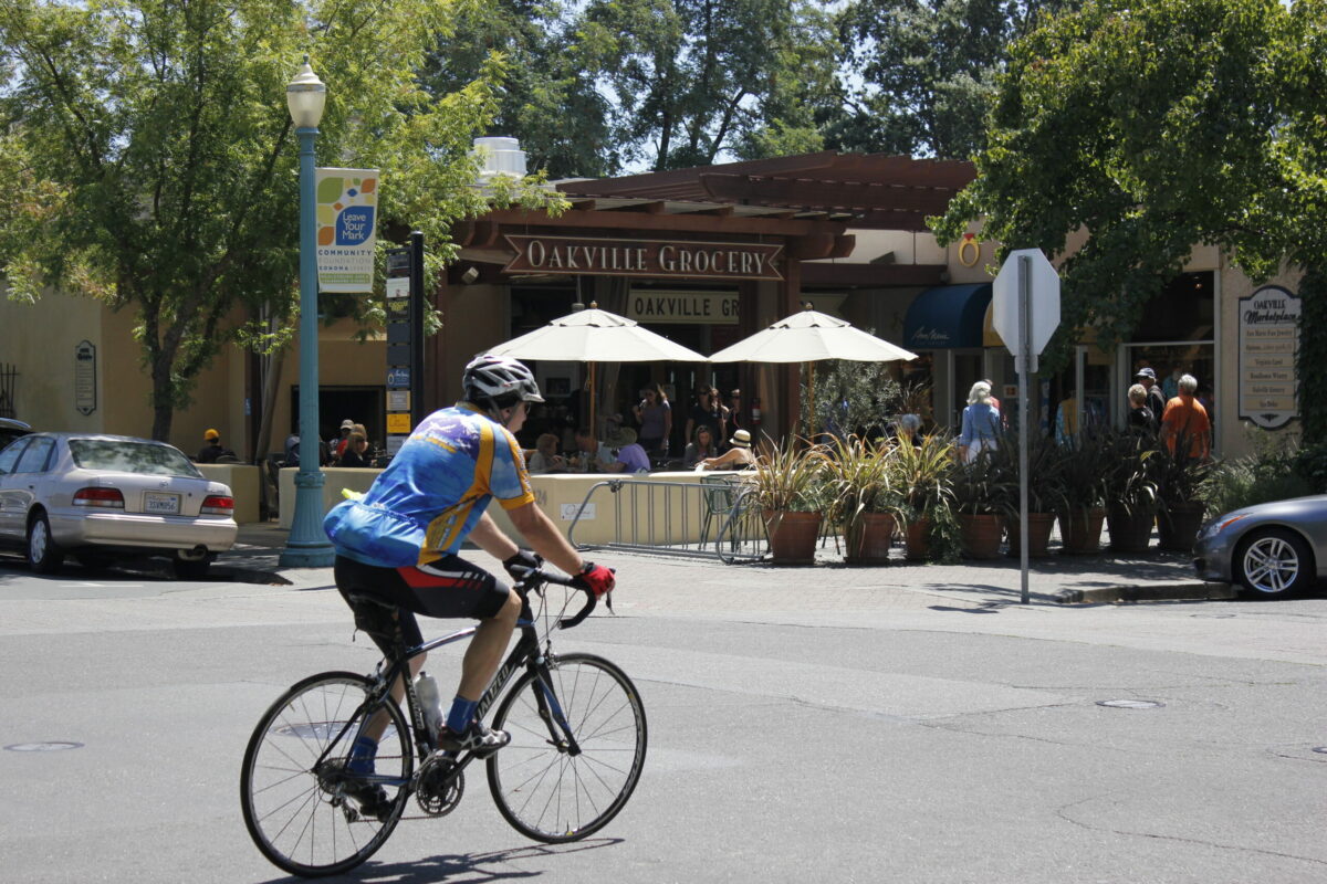 Oakville Grocery on the Healdsburg Plaza. (Sonoma County Tourism)