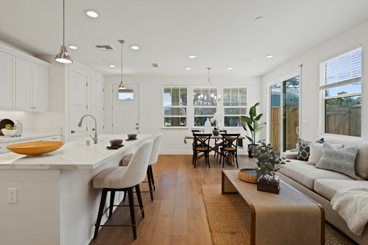 The great room. (ClearShotCreations)