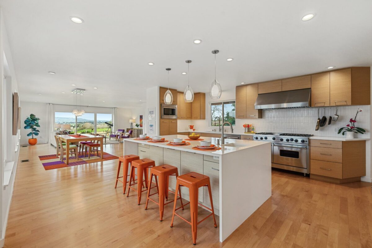 Kitchen. (Compass Realty)