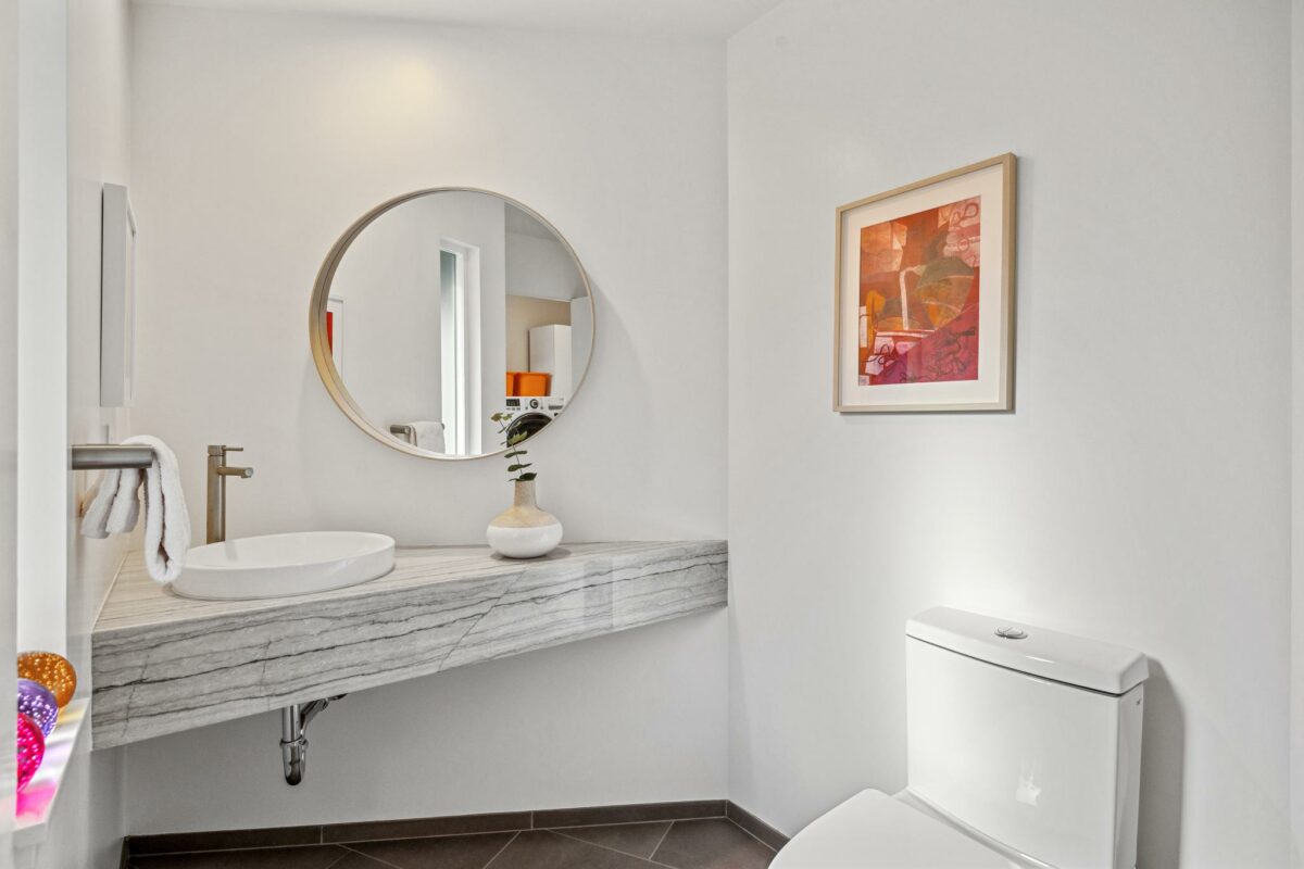 Bathroom.(Compass Realty)