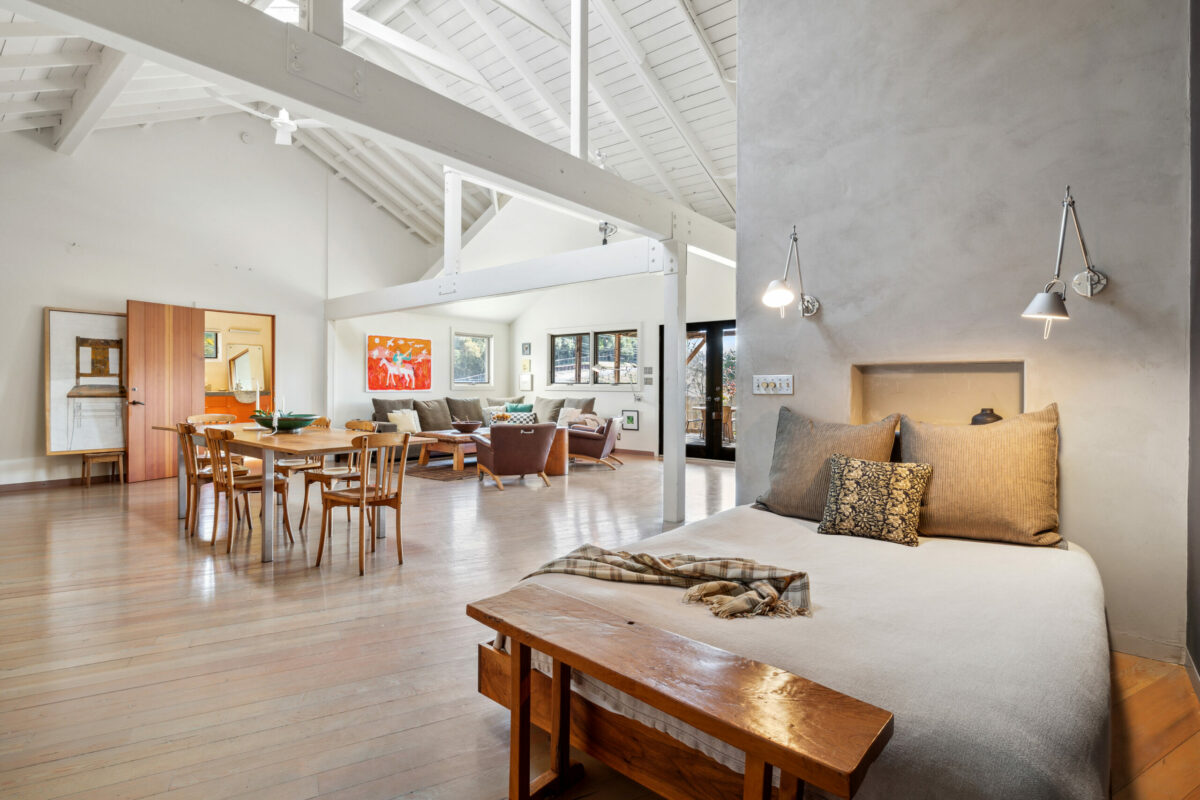 An additional sleeping area off the great room. (Compass)