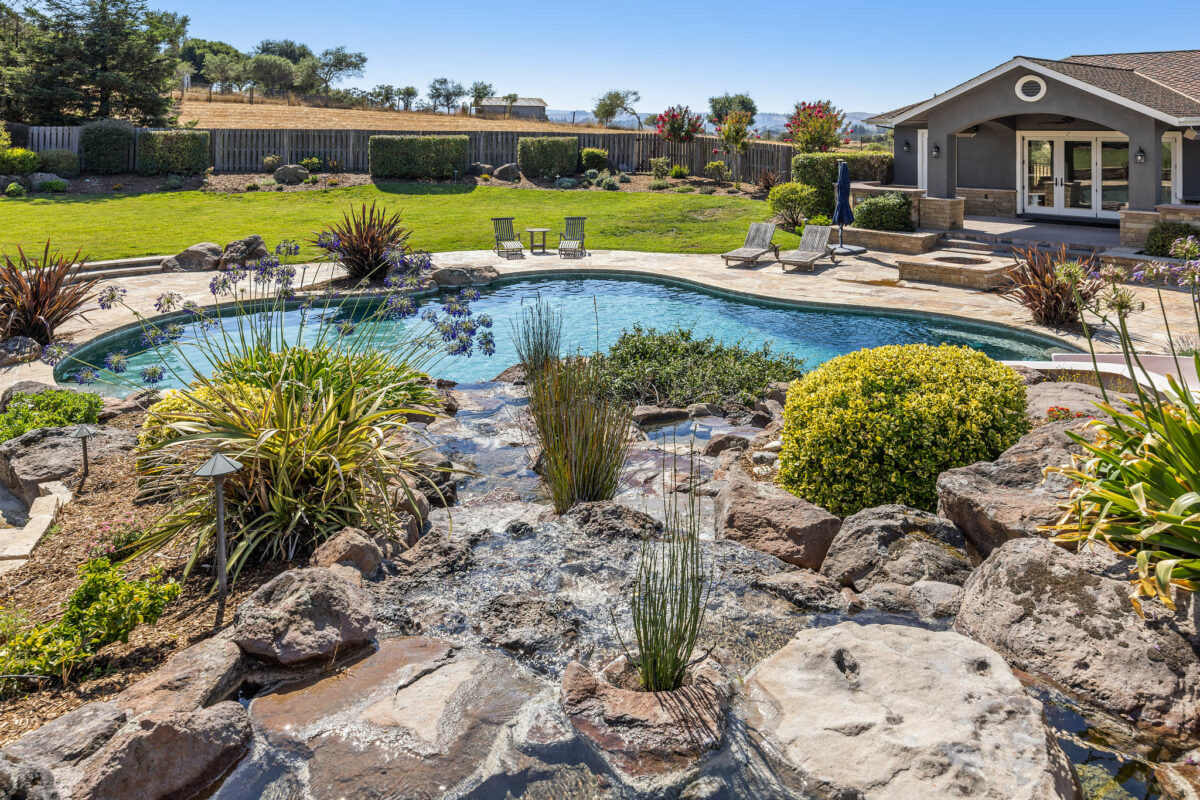 200 Frances Way in Petaluma