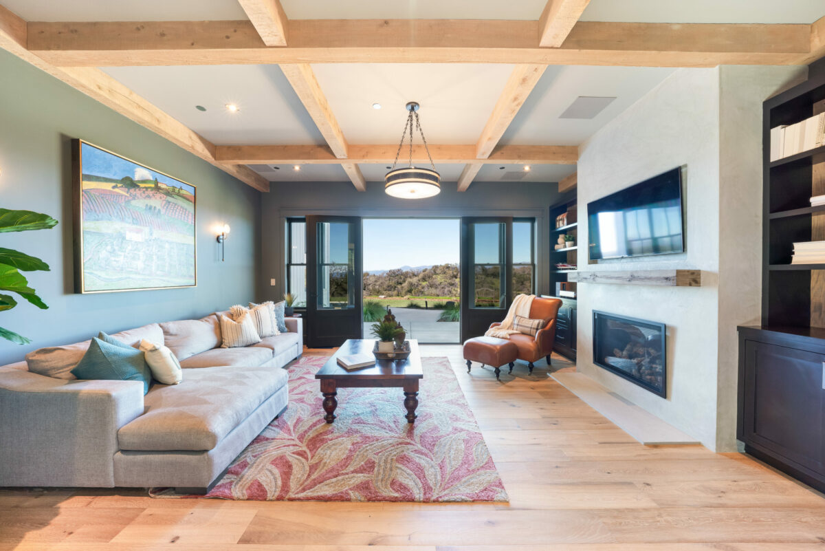 Living room. (Ned Bonzi / Sotheby’s International Realty)
