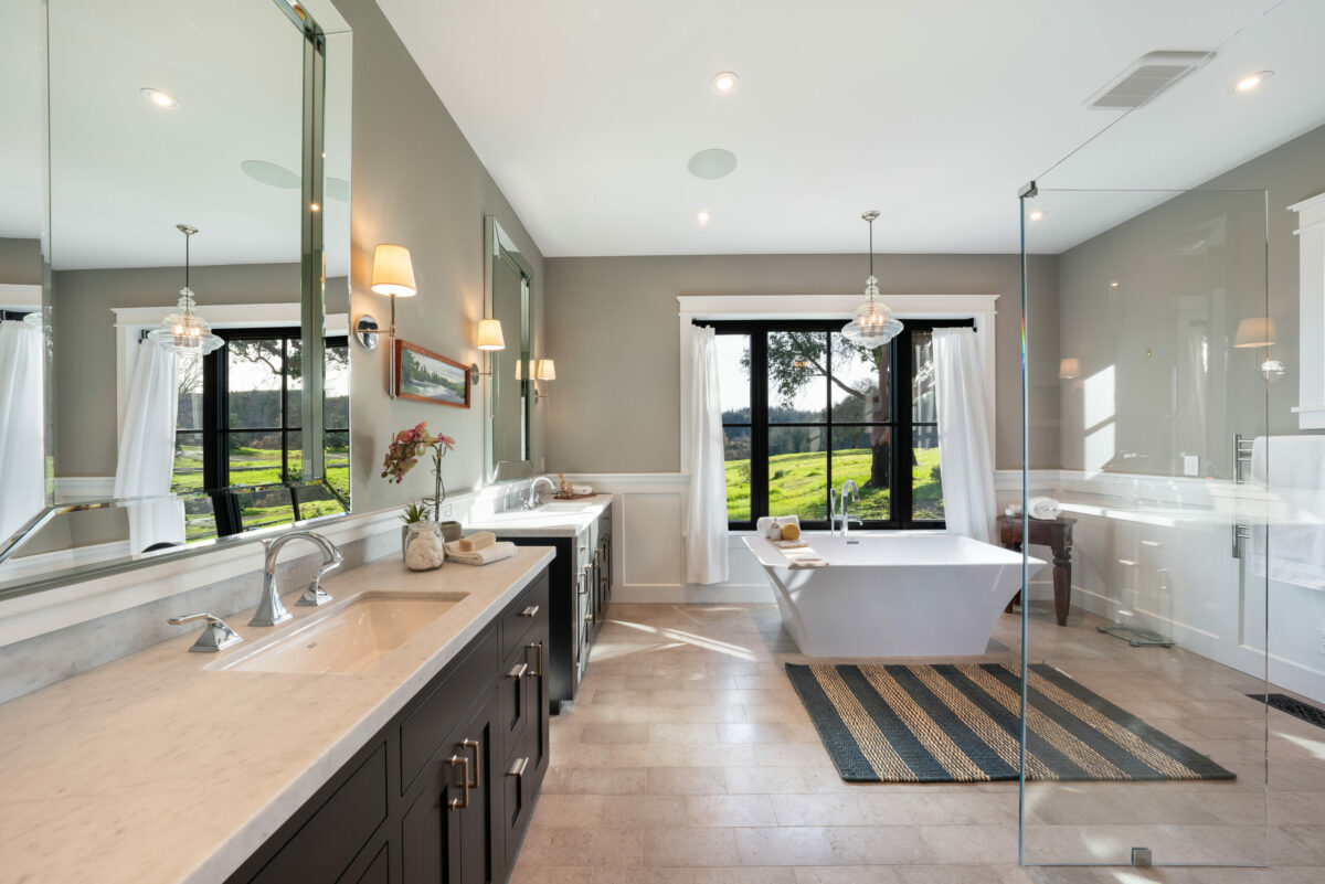 Main bathroom. (Ned Bonzi / Sotheby’s International Realty)
