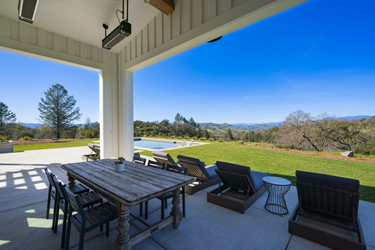 More dinging and lounging areas under this heated loggia. (Ned Bonzi / Sotheby’s International Realty)