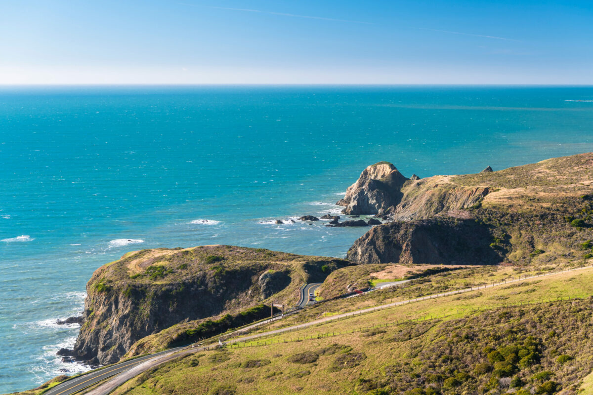 Coastline view of Highway 1 and the Pacific Ocean from Jenner Headlands. (Shutterstock)