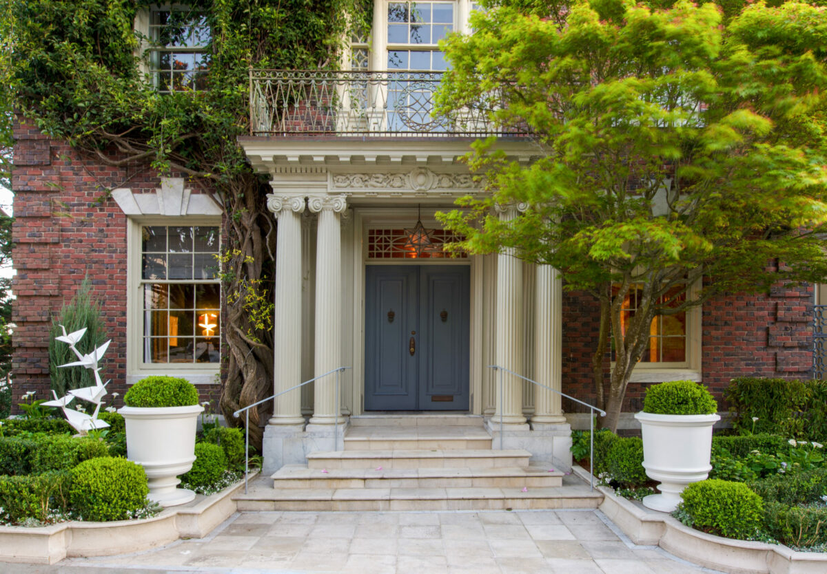 The San Francisco Decorator Showcase is a 45-year tradition of home tours, serving as a fundraiser for San Francisco University High School Financial Aid. San Francisco firm Marinelli Design provided the landscape design for the 2024 home. (Joshua Schottstaedt)