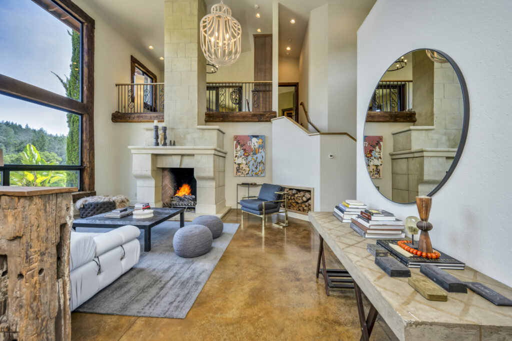 Living room. (California Property Photos)