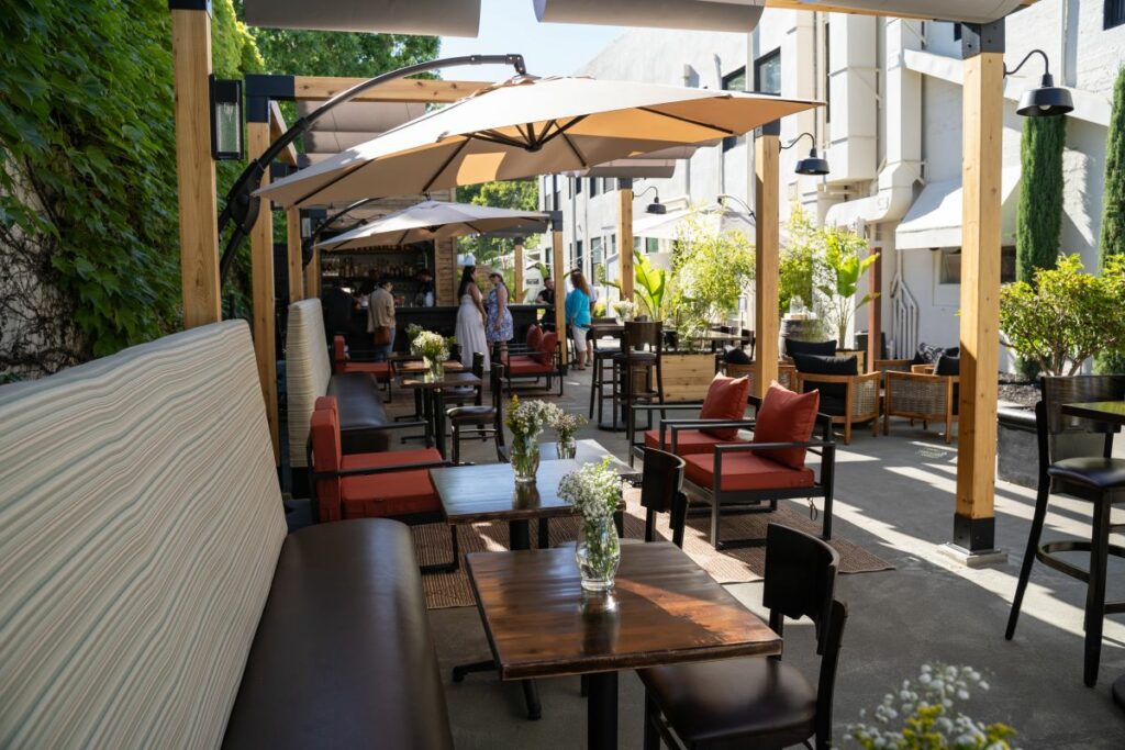Robert's Tropical Table in Calistoga
