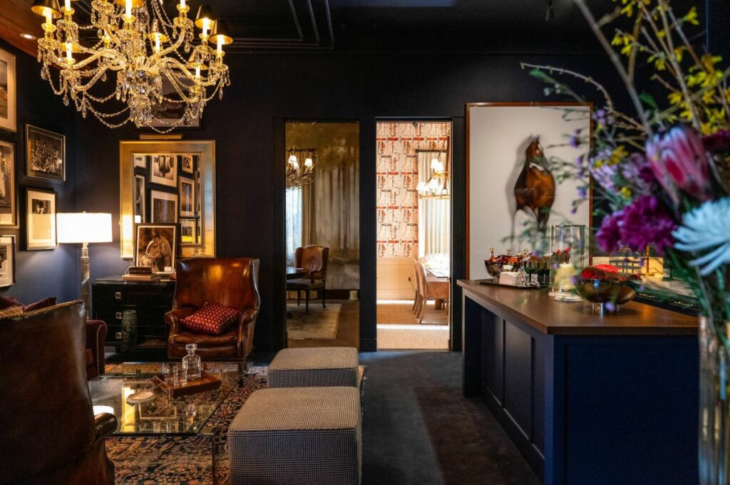 Silver Trident Winery tasting room in Yountville