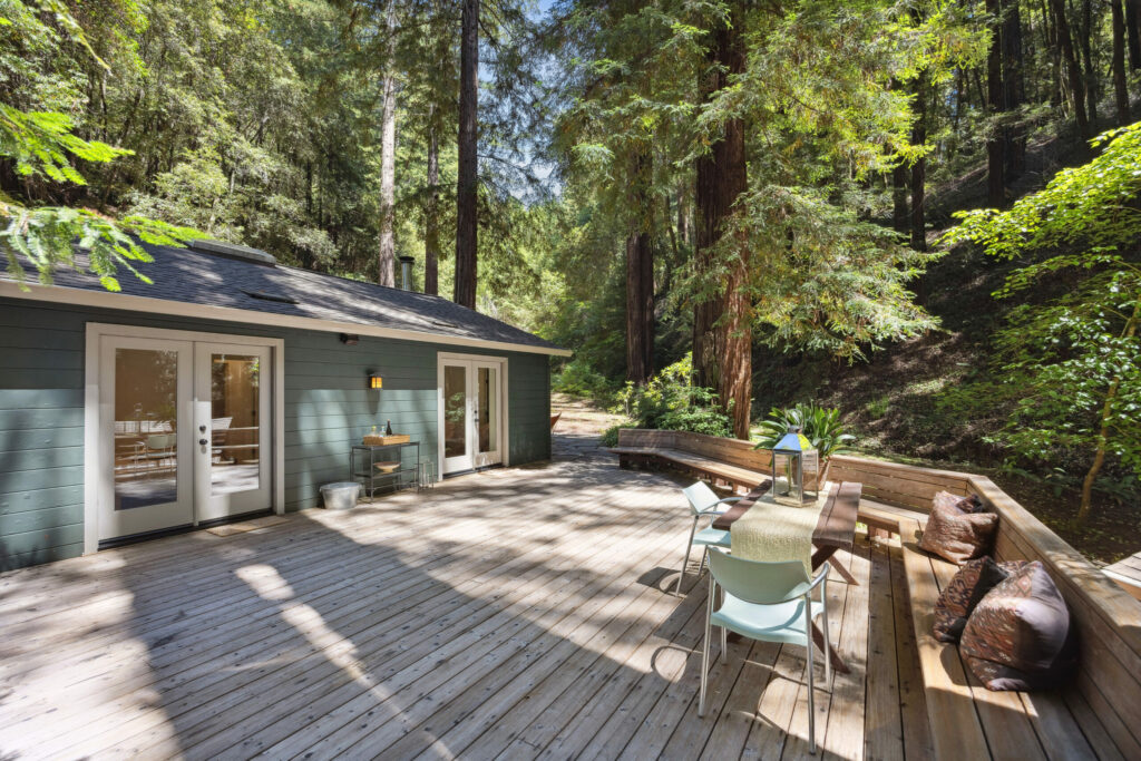 The deck with ample built-in seating area. (Open Homes Photography)