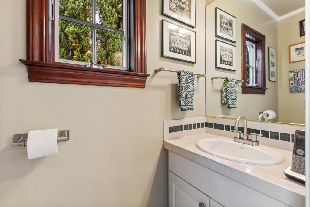 Bathroom. (Rob Sullivan)